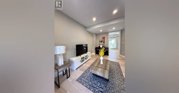 35-15 Old Colony Road, Richmond Hill, ON, L4E 4L5 - 4