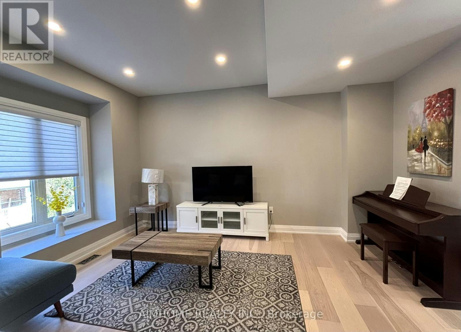 35-15 Old Colony Road, Richmond Hill, ON, L4E 4L5 - 2