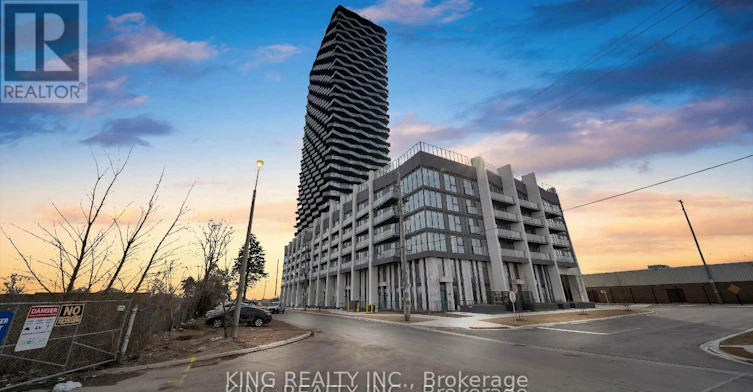 529-36 Zorra Street, Toronto, ON, M8Z 0G5 - 2