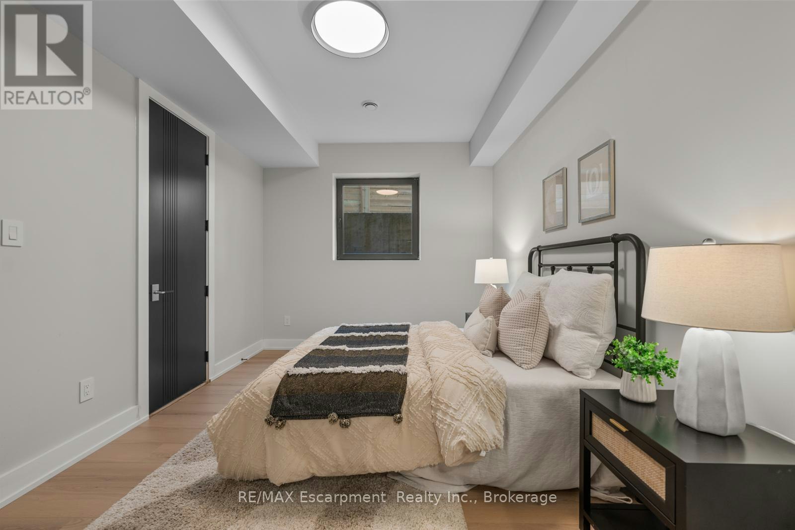 298 Strathcona Drive, Burlington, ON, L7L 2E1 - 22