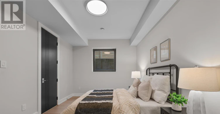 298 Strathcona Drive, Burlington, ON, L7L 2E1 - 22