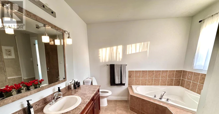 MAIN-56 Baycliffe Drive, Whitby, ON, L1P 0B2 - 7