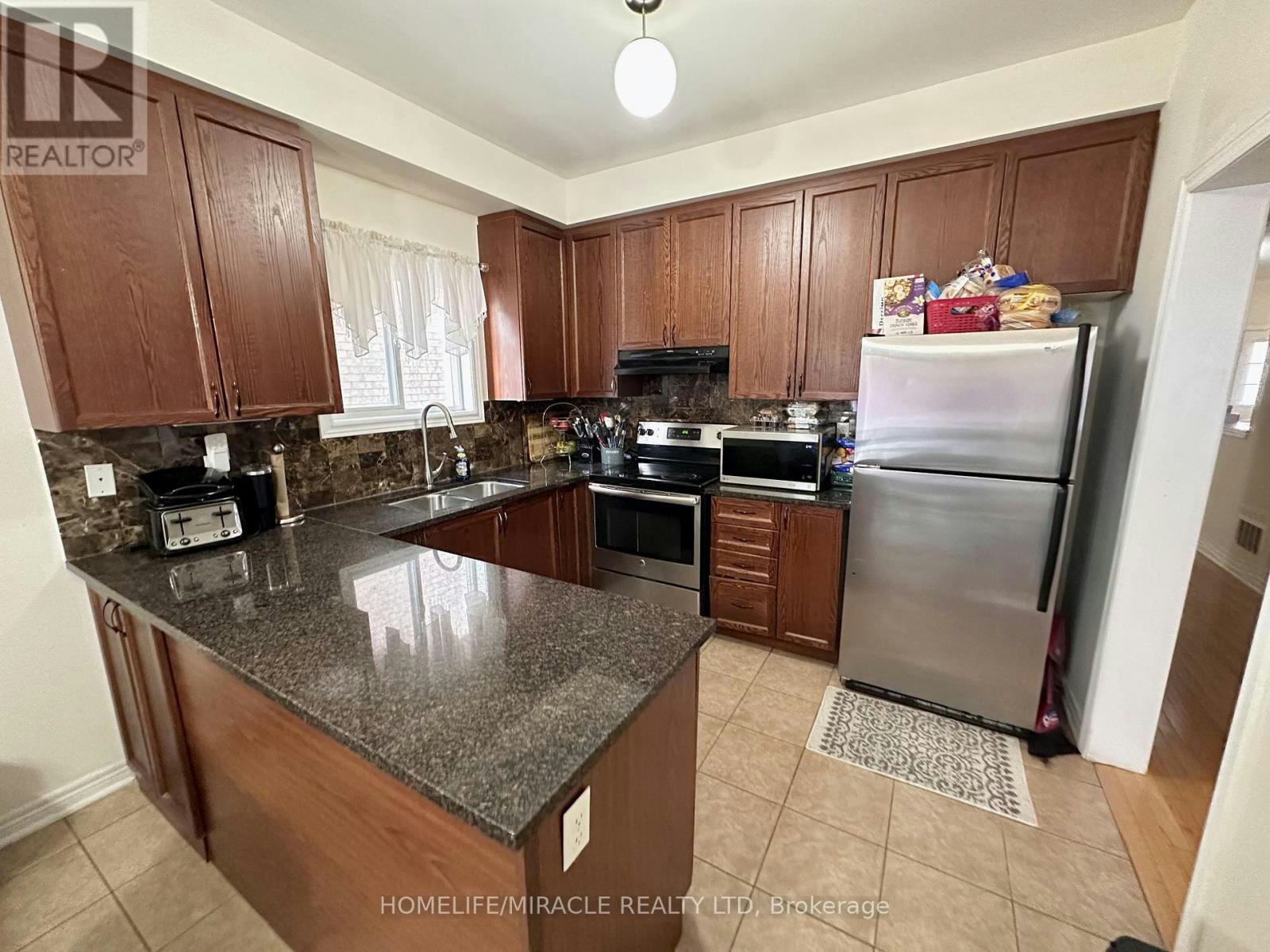 MAIN-56 Baycliffe Drive, Whitby, ON, L1P 0B2 - 8