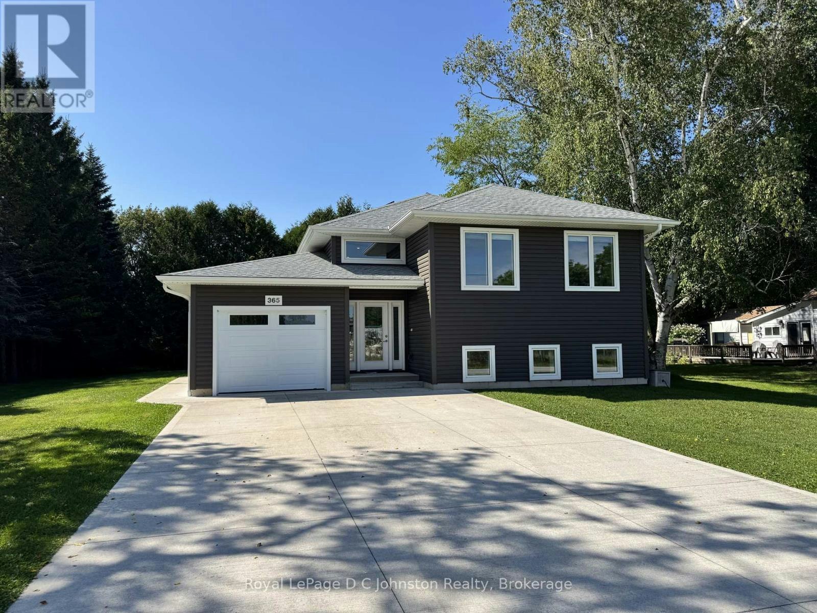 2-365 Spence Street, Saugeen Shores, ON, N0H 2L0