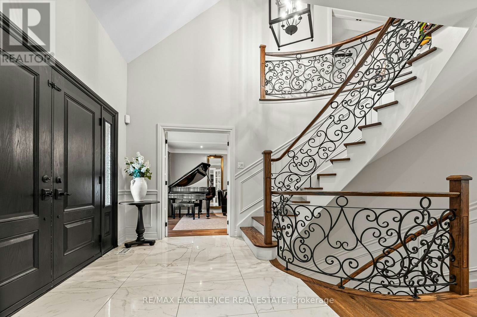 2446 Hammond Road, Mississauga, ON, L5K 1T2 - 4