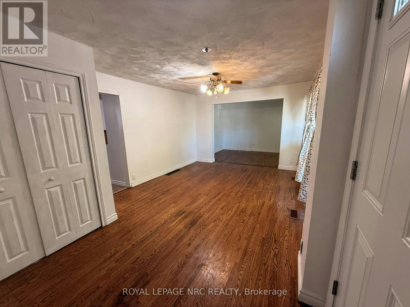 MAIN LEVEL-8200 Woodbine Street, Niagara Falls, ON, L2H 1C7 - 2