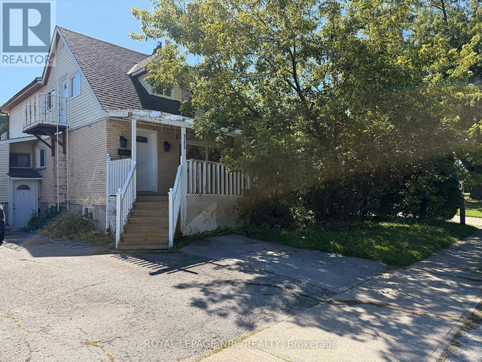 MAIN LEVEL-8200 Woodbine Street, Niagara Falls, ON, L2H 1C7