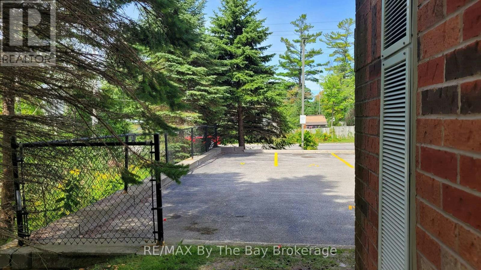 106-16 Westbury Road, Wasaga Beach, ON, L9Z 0B8 - 13