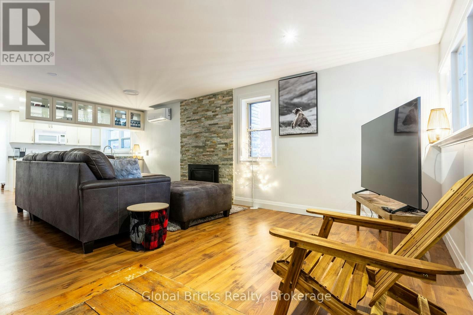 648 10th Line, Innisfil, ON, L9S 3N7
