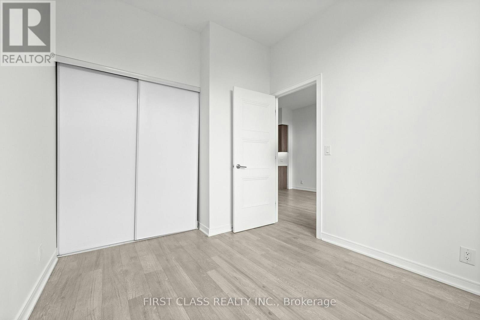 110-1 Neighbourhood Lane, Toronto, ON, M8Y 0C7 - 17