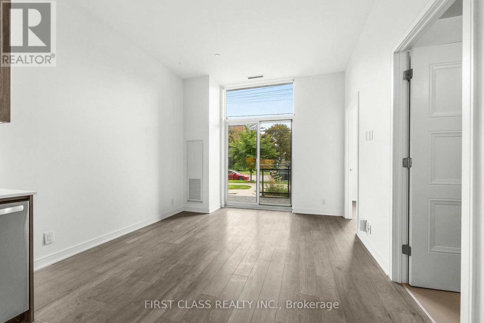 110-1 Neighbourhood Lane, Toronto, ON, M8Y 0C7 - 8