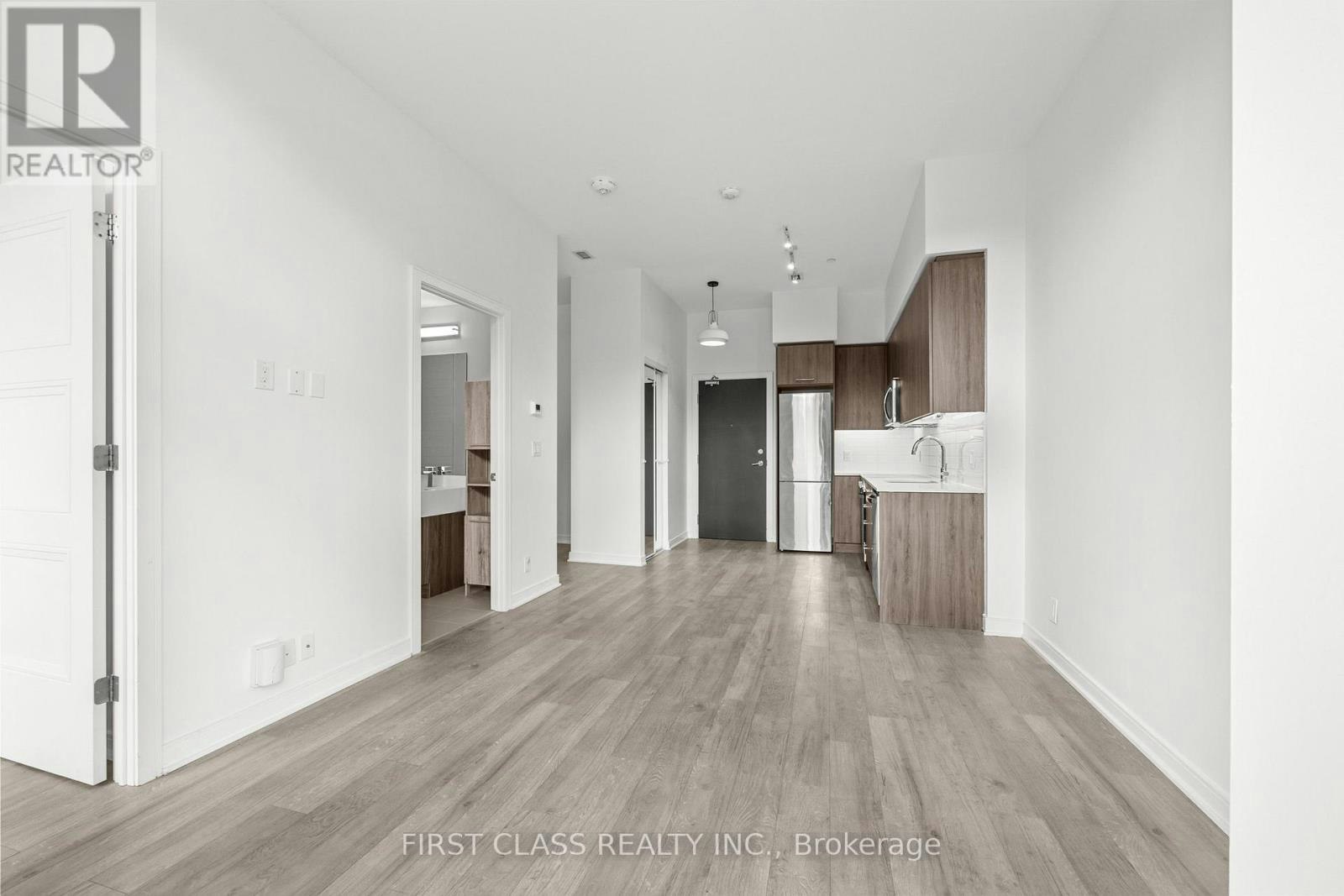 110-1 Neighbourhood Lane, Toronto, ON, M8Y 0C7 - 13