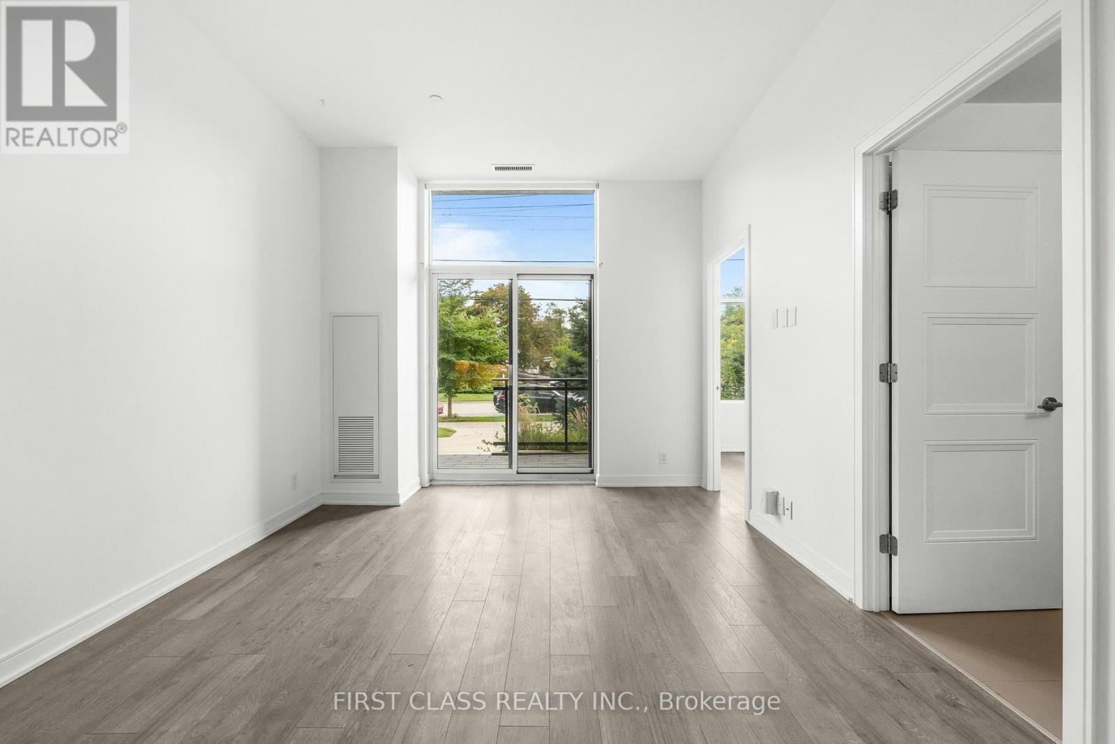 110-1 Neighbourhood Lane, Toronto, ON, M8Y 0C7 - 9