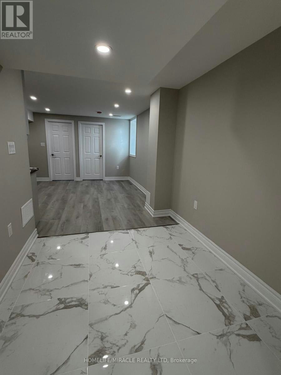 BASEMENT-3082 Doyle Street, Mississauga, ON, L5M 0N1 - 4