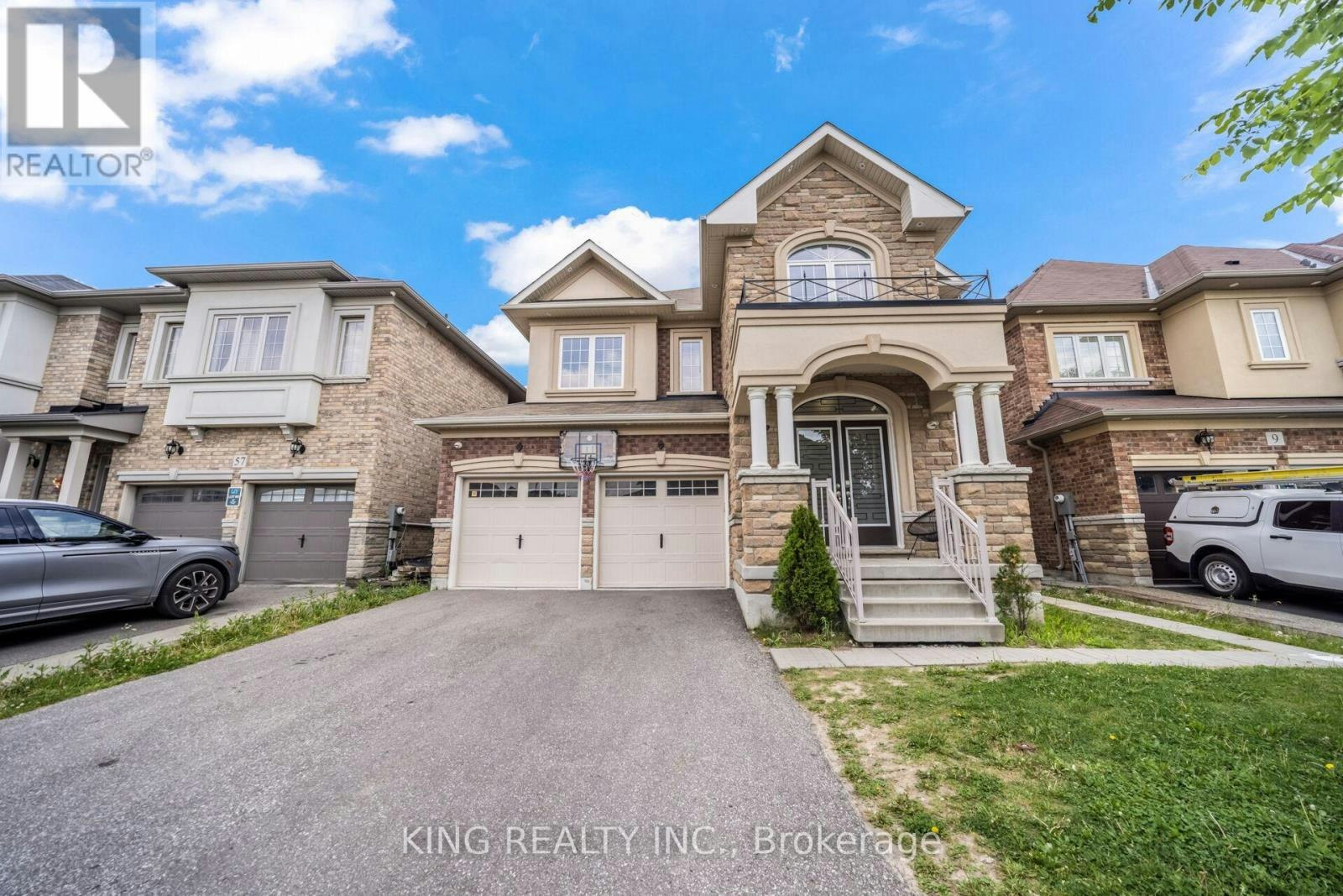 11 Malpass Street, Brampton, ON, L7A 4A3