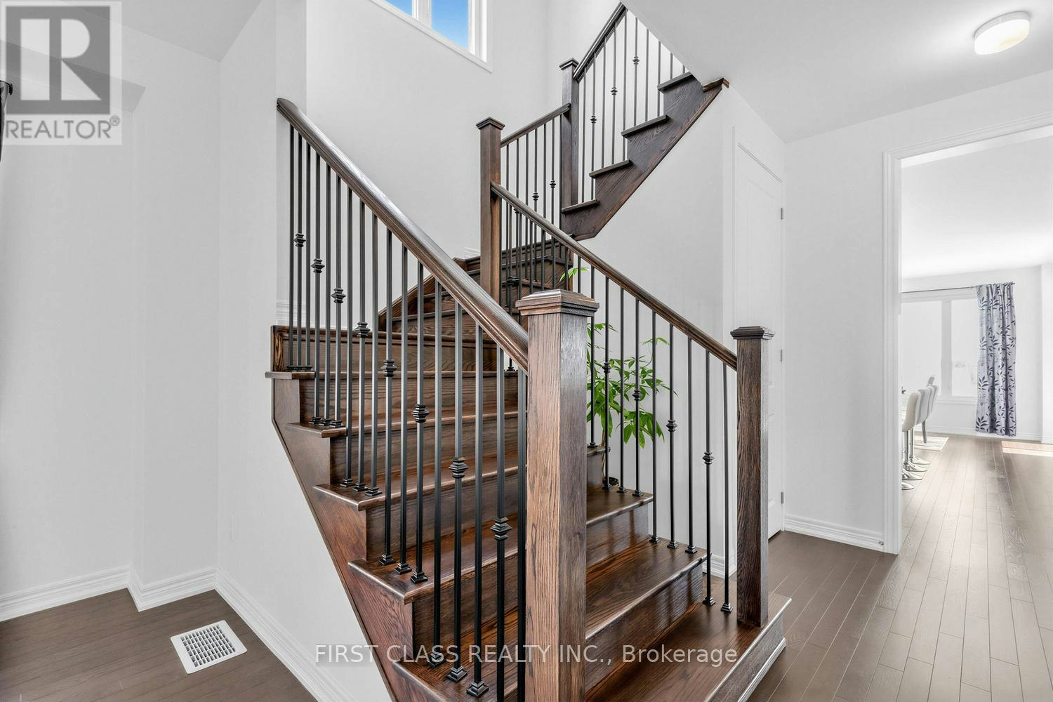 15 Abbey Crescent, Barrie, ON, L9J 0W9 - 7