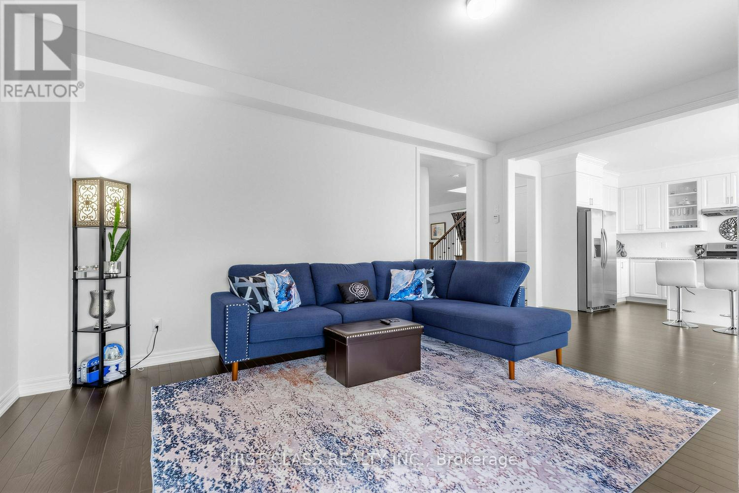 15 Abbey Crescent, Barrie, ON, L9J 0W9 - 11