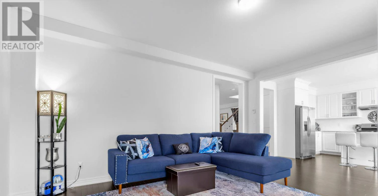 15 Abbey Crescent, Barrie, ON, L9J 0W9 - 11