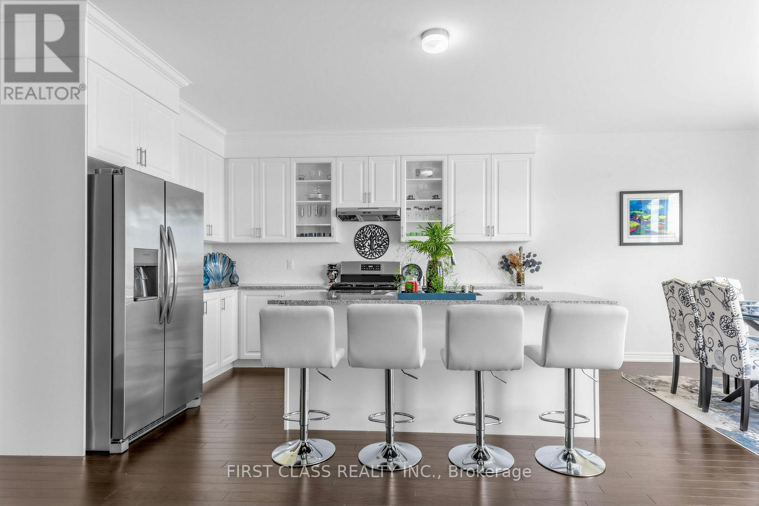 15 Abbey Crescent, Barrie, ON, L9J 0W9 - 14