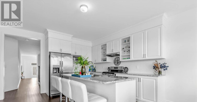 15 Abbey Crescent, Barrie, ON, L9J 0W9 - 15