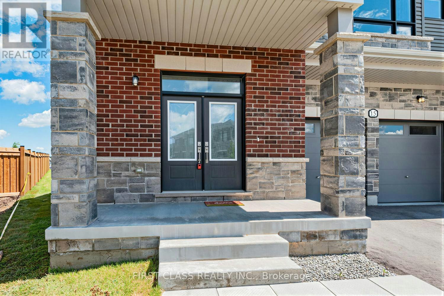 15 Abbey Crescent, Barrie, ON, L9J 0W9 - 2