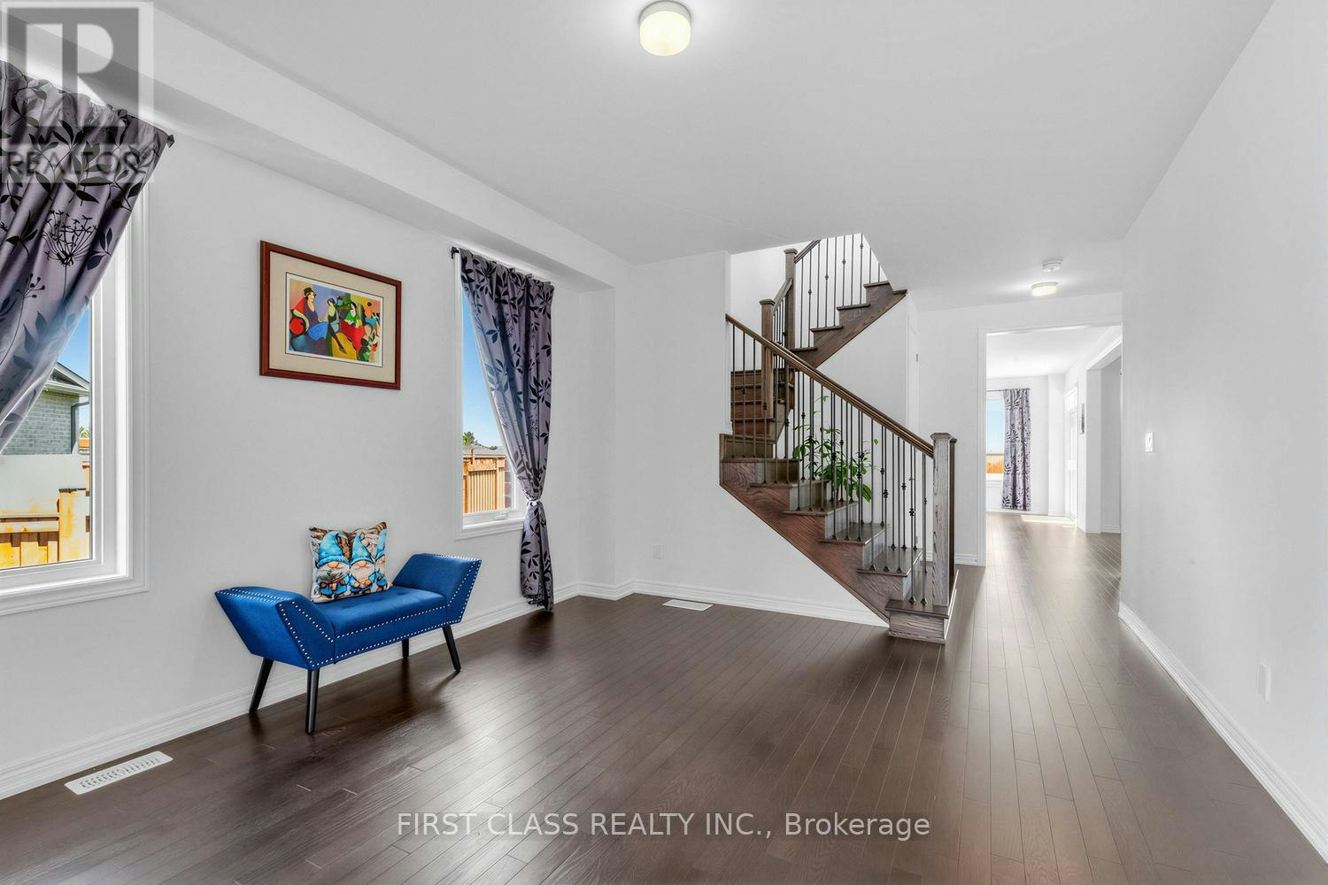 15 Abbey Crescent, Barrie, ON, L9J 0W9 - 5