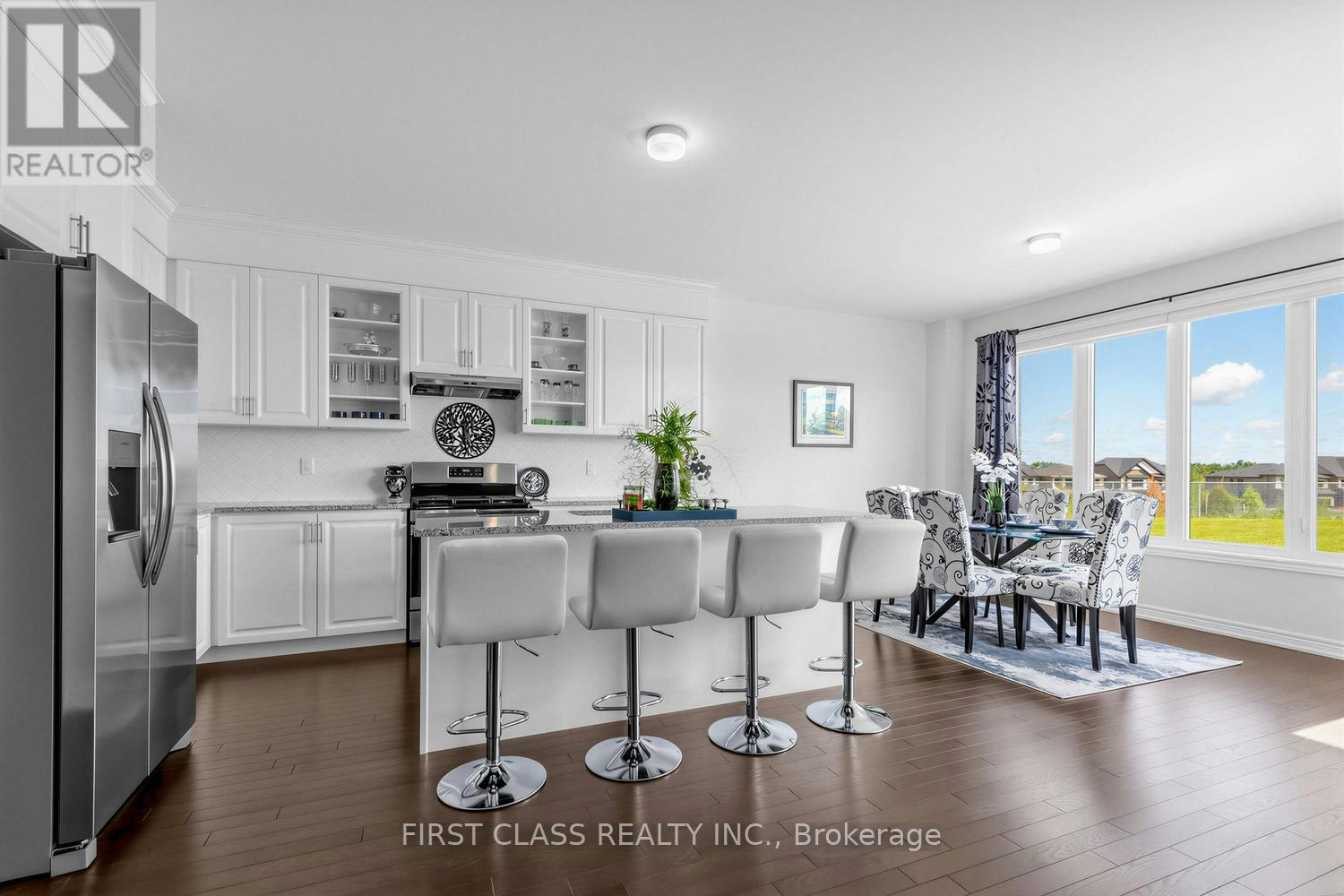 15 Abbey Crescent, Barrie, ON, L9J 0W9 - 13