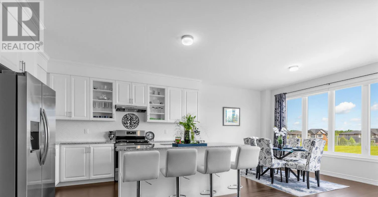 15 Abbey Crescent, Barrie, ON, L9J 0W9 - 13