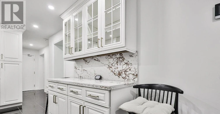 1-93 Park Street W, Mississauga, ON, L5H 1L2 - 7
