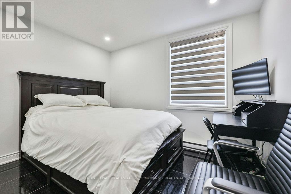 1-93 Park Street W, Mississauga, ON, L5H 1L2 - 11