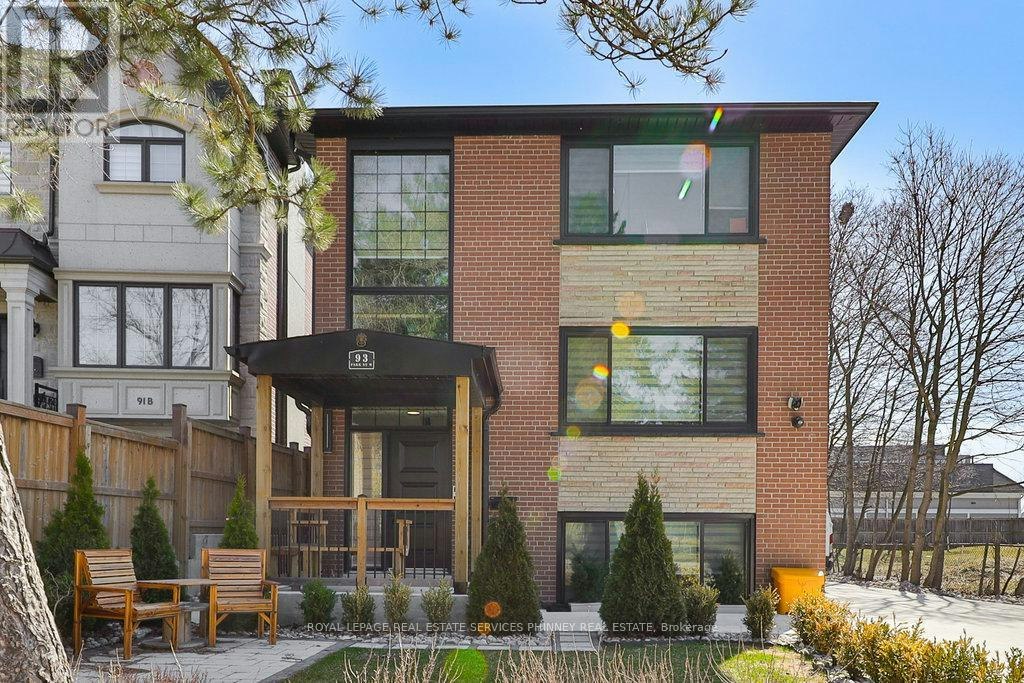 1-93 Park Street W, Mississauga, ON, L5H 1L2