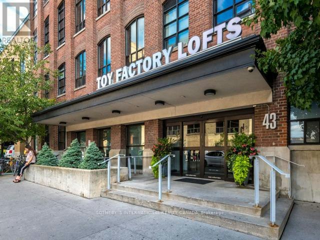 718-43 Hanna Avenue, Toronto, ON, M6K 1X1