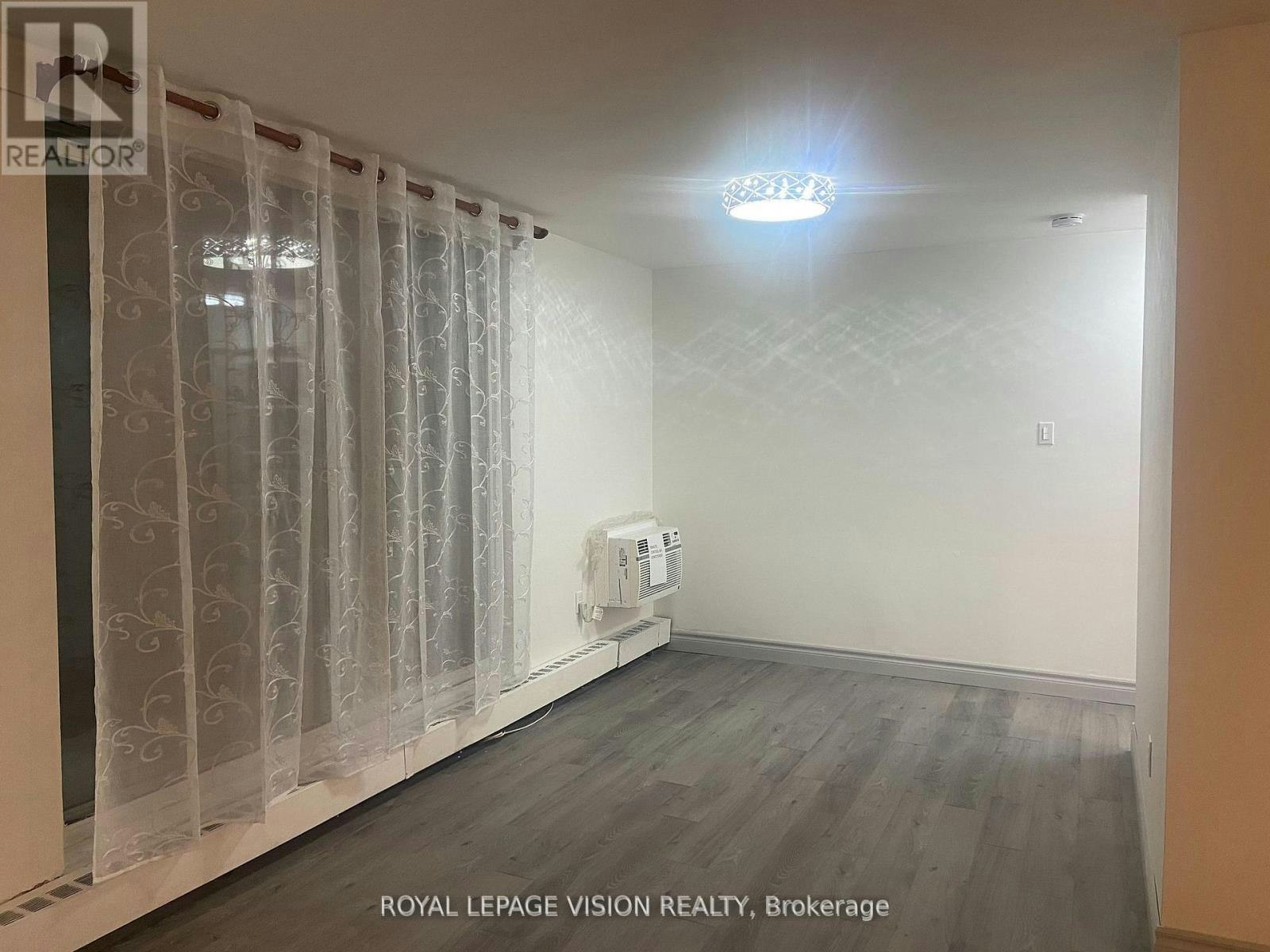 205-895 Kennedy Road, Toronto, ON, M1K 2E9 - 27