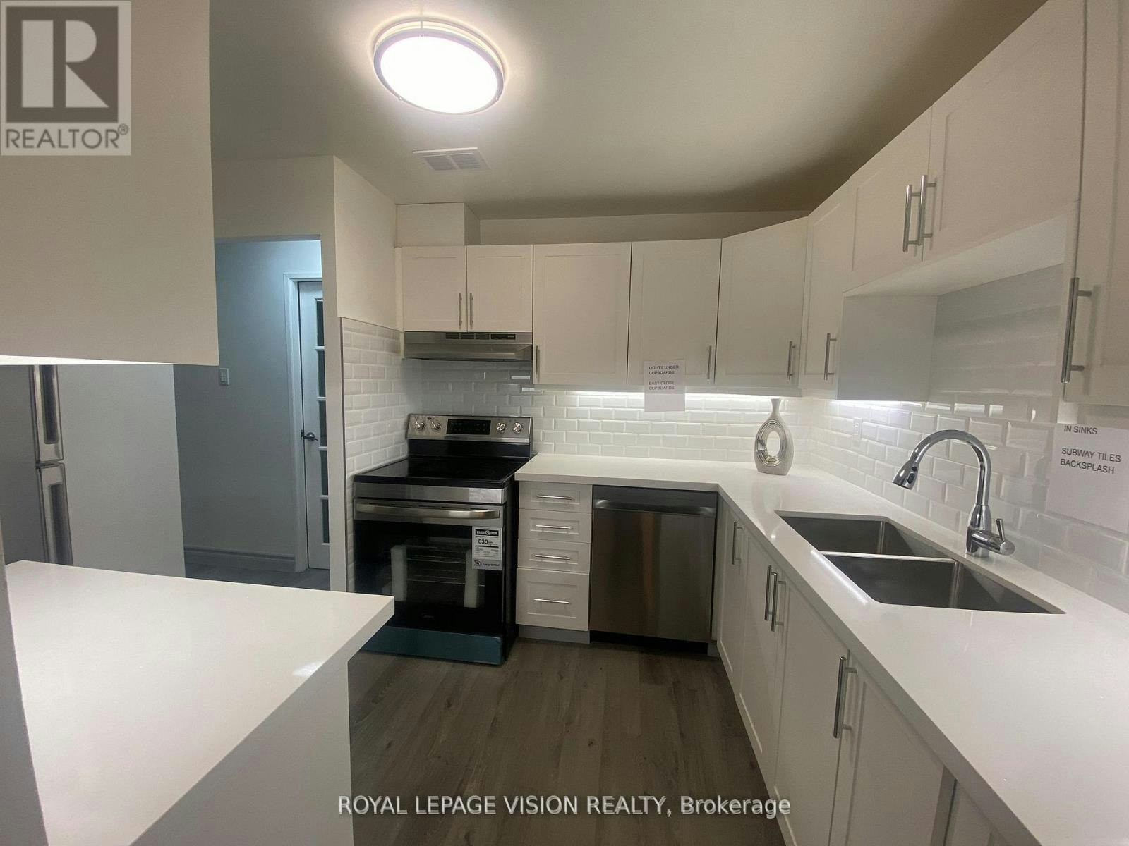 205-895 Kennedy Road, Toronto, ON, M1K 2E9 - 26