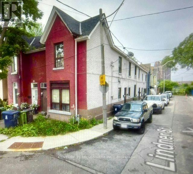 38 Miller Street, Toronto, ON, M6N 2Z7