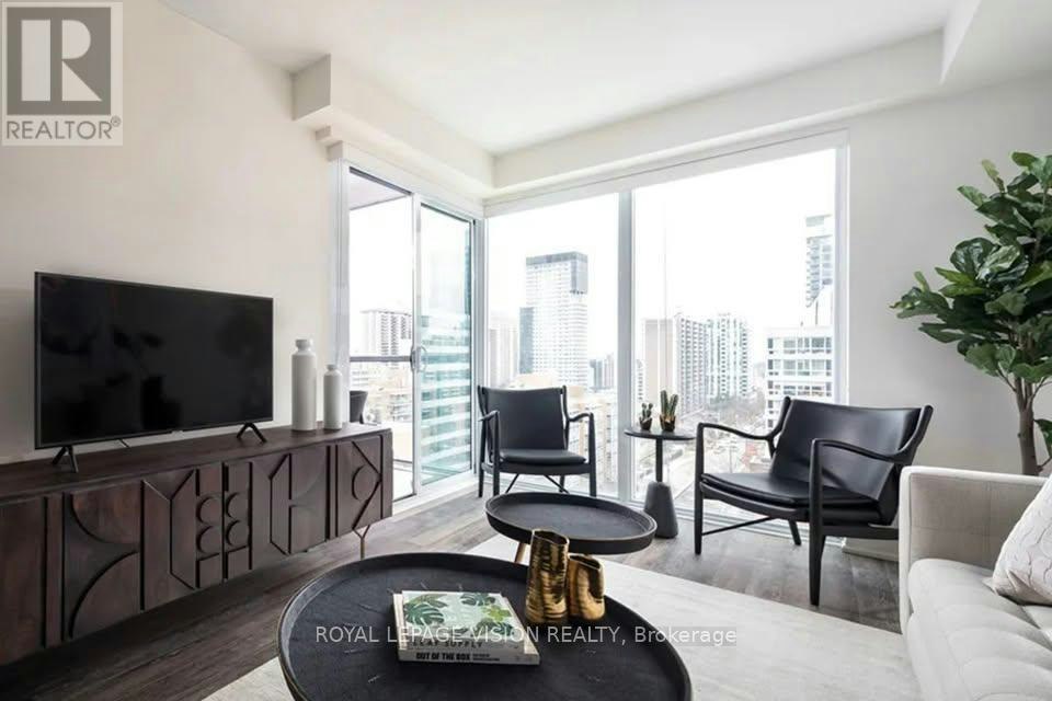1604-25 Montgomery Avenue, Toronto, ON, M8X 1Z6 - 3