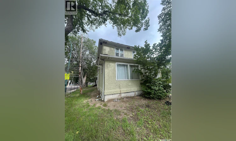 1961 Montreal Street