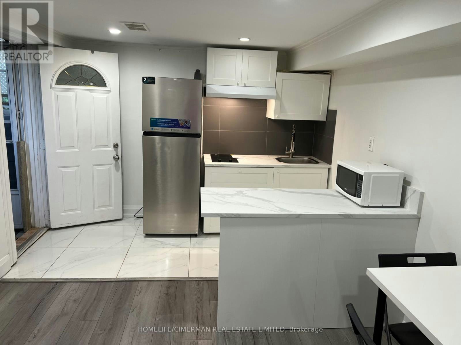 BASEMENT-106 Holcolm Road, Toronto, ON, M2N 2C9