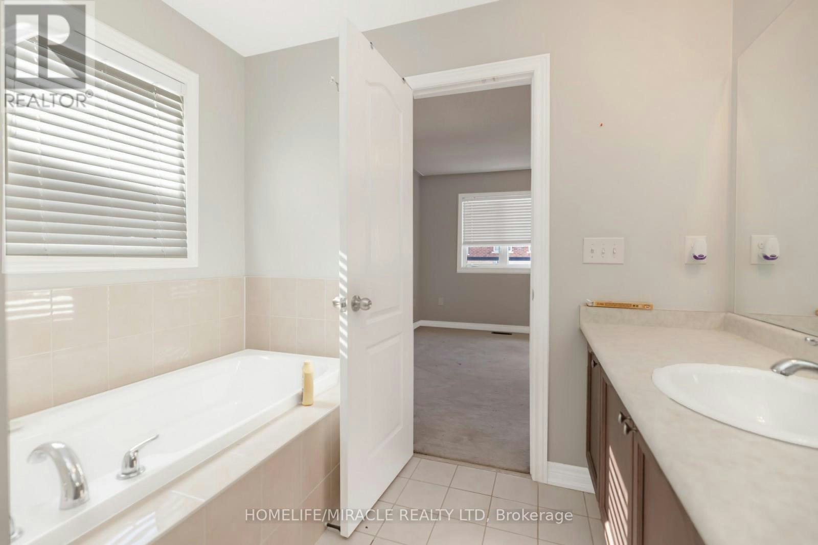 26 Altura Way, Brampton, ON, L6P 4A1 - 32