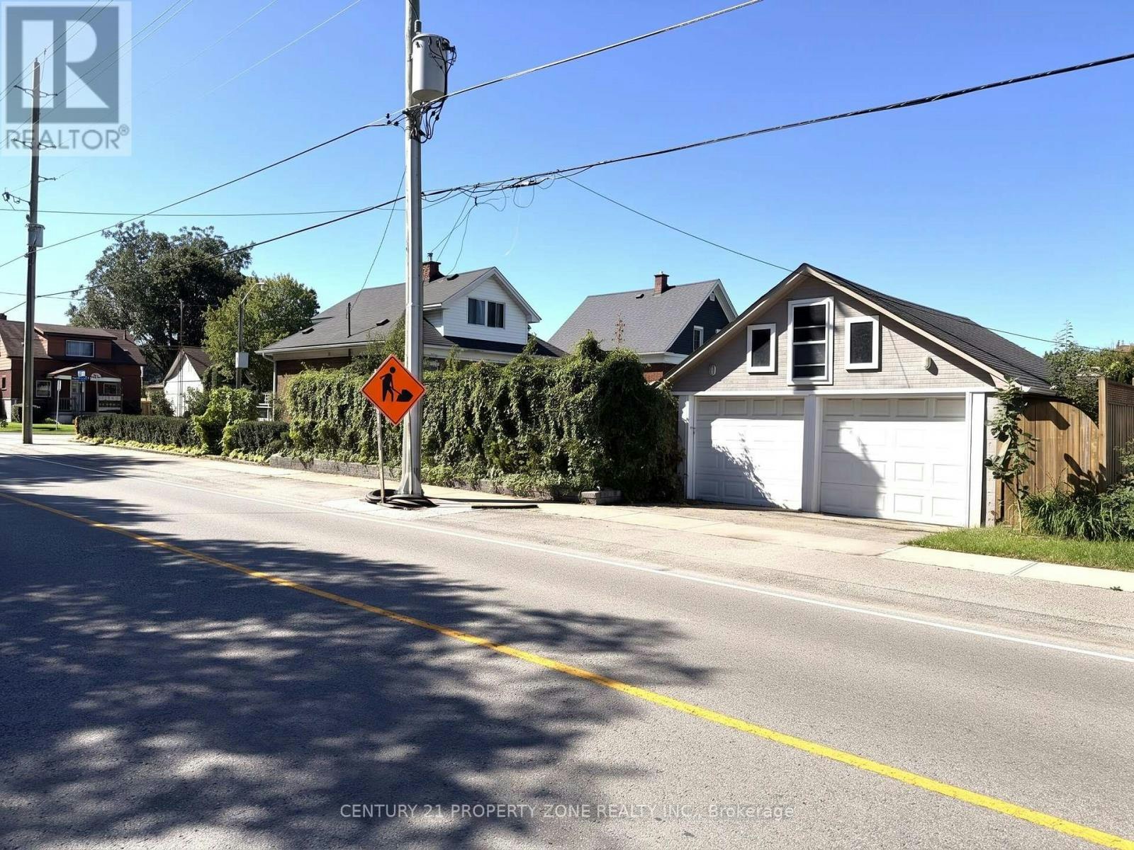 5977 Saint Marys Street, Niagara Falls, ON, L2J 1B8