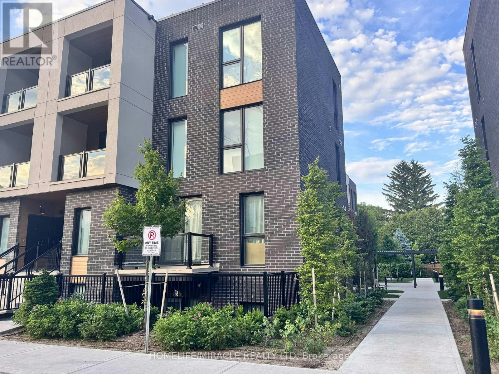 4-176 Clonmore Drive, Toronto, ON, M1N 1Y1 - 2
