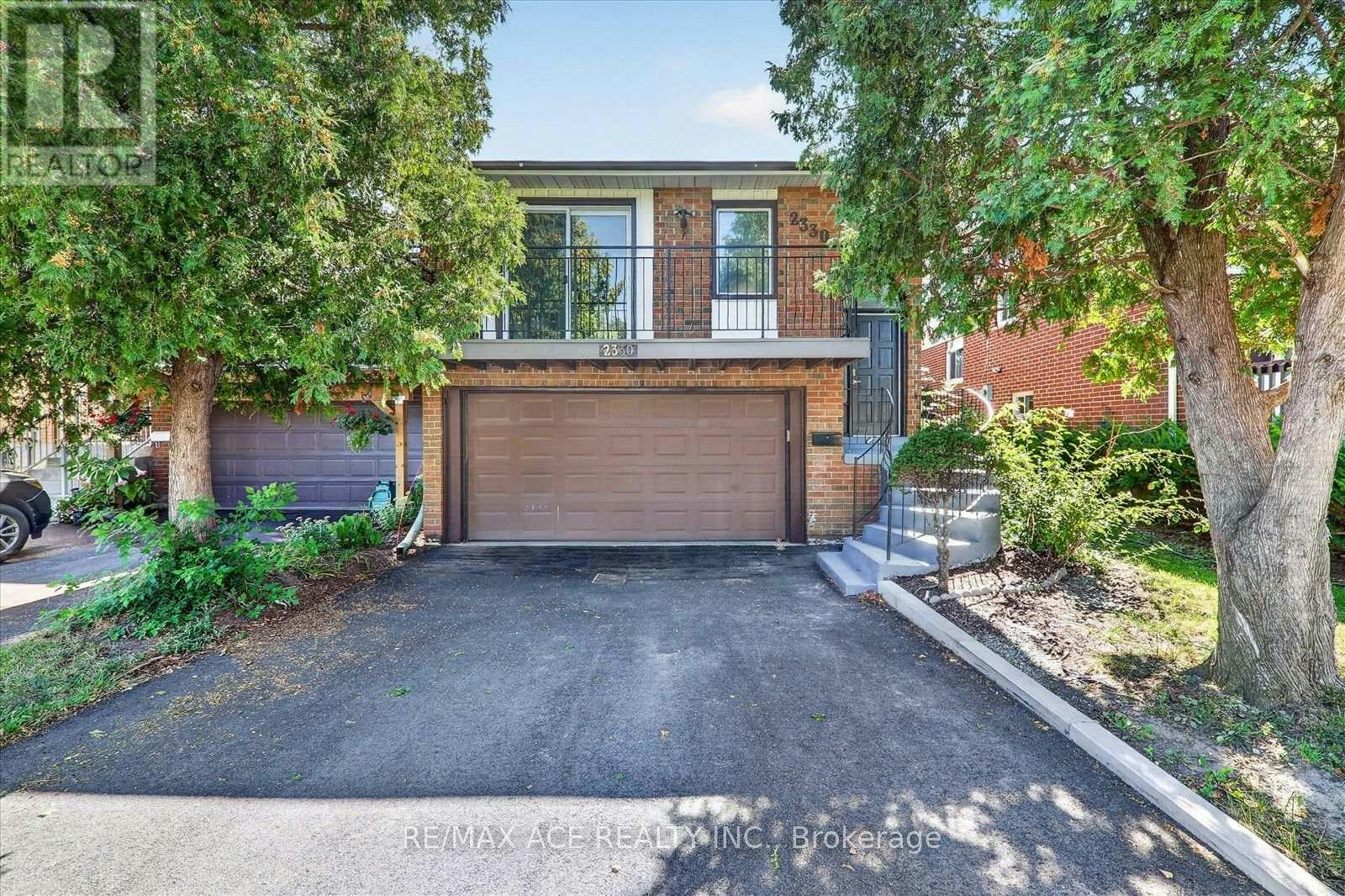 2330 Glastonbury Road S, Burlington, ON, L7P 3Y3