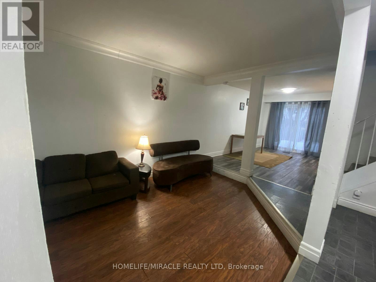 127 Fanshawe Drive, Brampton, ON, L6Z 1A8 - 4