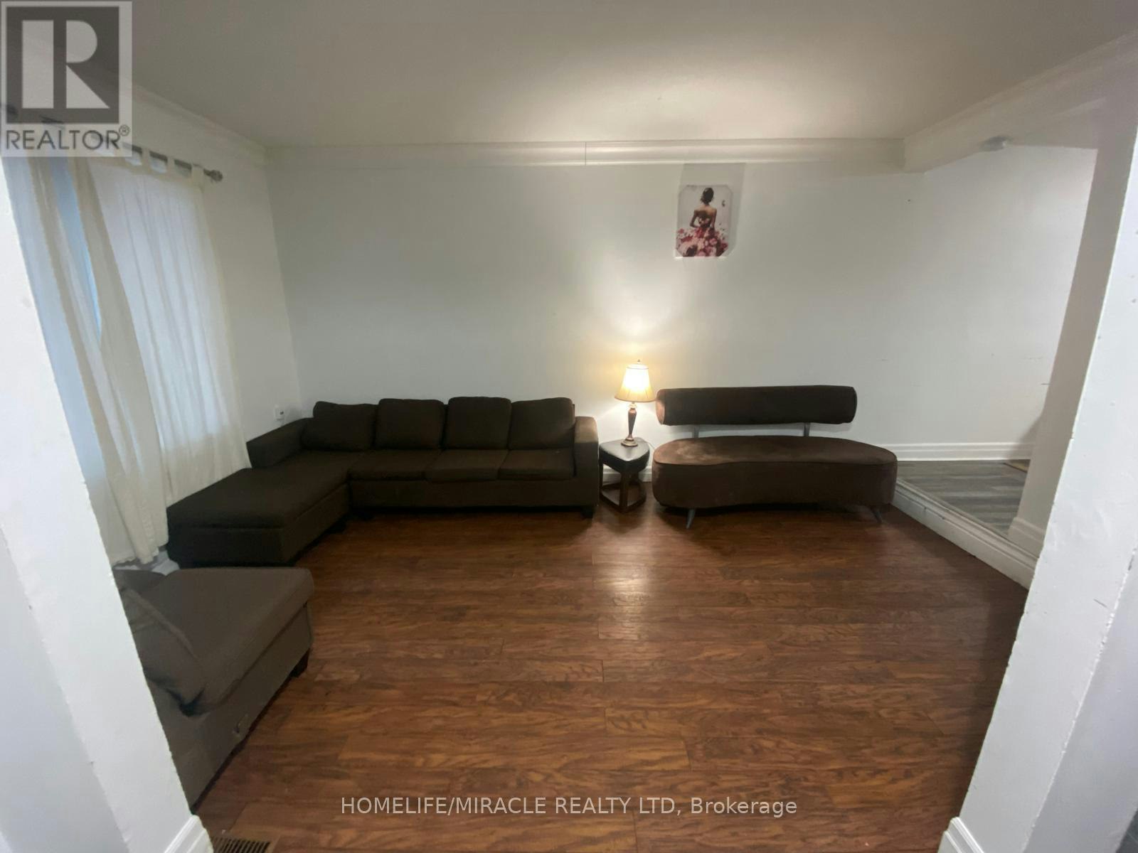 127 Fanshawe Drive, Brampton, ON, L6Z 1A8 - 2