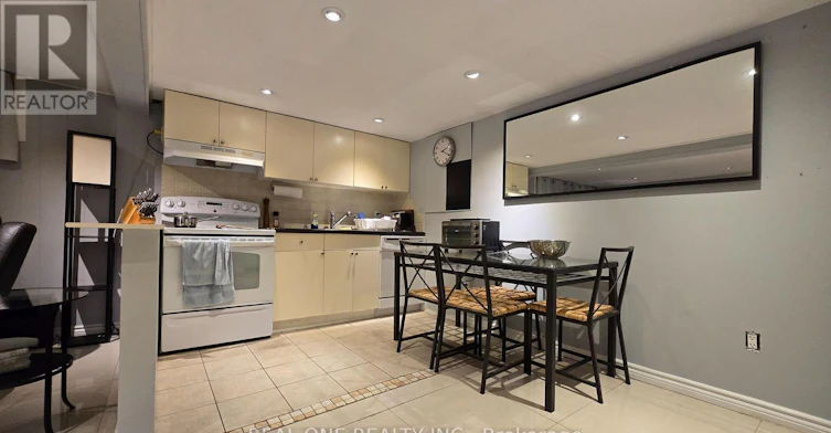 BSMT-369 Browndale Crescent, Richmond Hill, ON, L4C 3H9 - 3