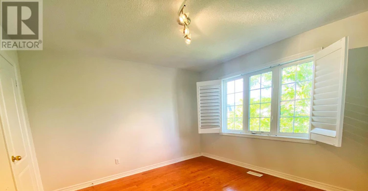 MAIN-114 Red River Crescent, Newmarket, ON, L3X 2R1 - 15