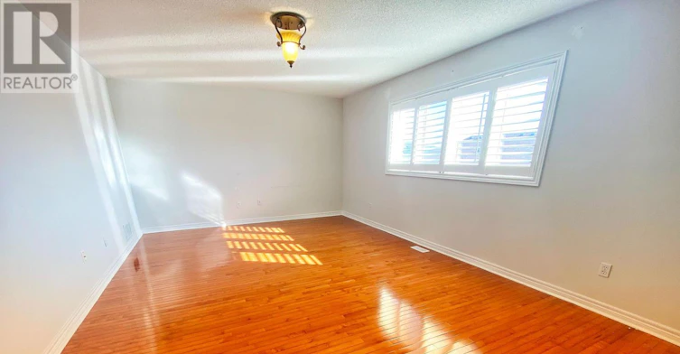 MAIN-114 Red River Crescent, Newmarket, ON, L3X 2R1 - 13