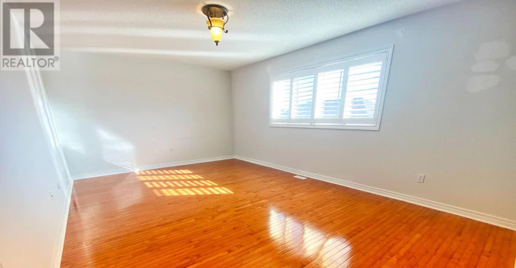 MAIN-114 Red River Crescent, Newmarket, ON, L3X 2R1 - 12