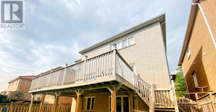 MAIN-114 Red River Crescent, Newmarket, ON, L3X 2R1 - 2