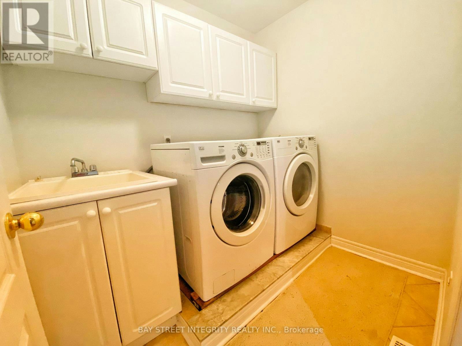 MAIN-114 Red River Crescent, Newmarket, ON, L3X 2R1 - 21